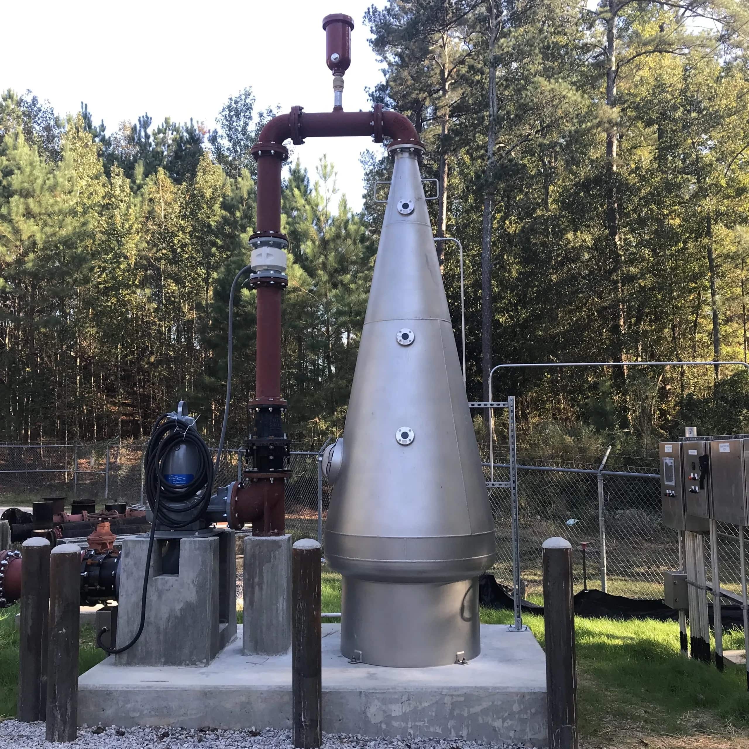 Field-installed Speece Cone and side stream pump at the Aiken Gem Lakes site